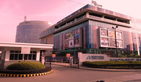 Shopping Centres near Prestige Raintree Park